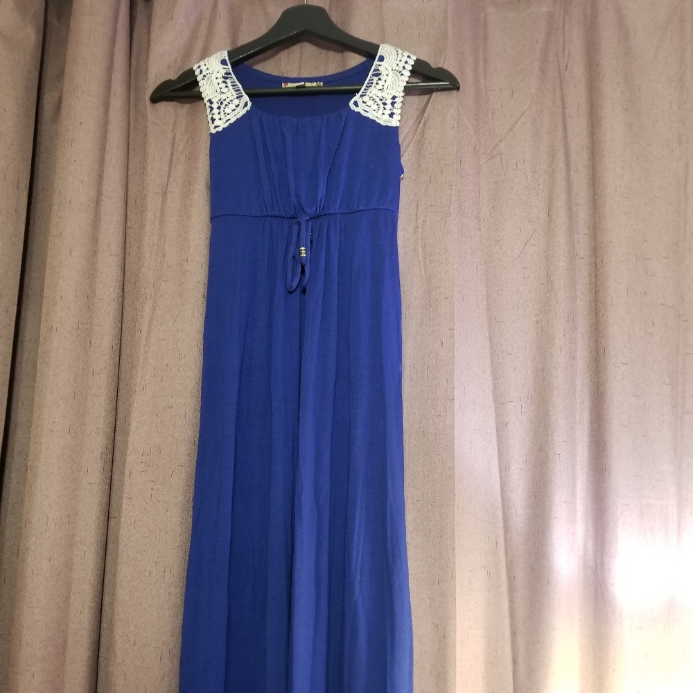 Long blue dress